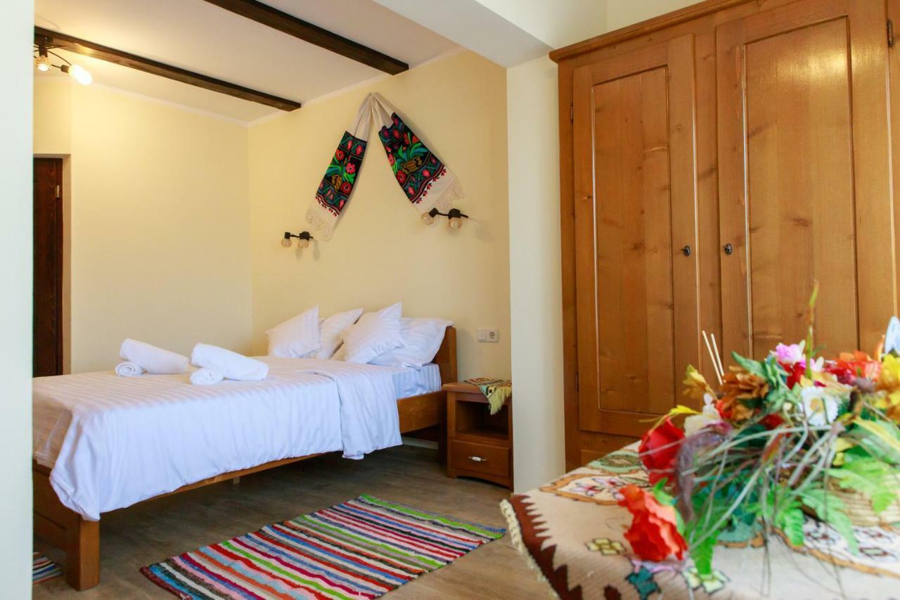 Hotel Panna Gusto à Cîmpeni Extérieur photo